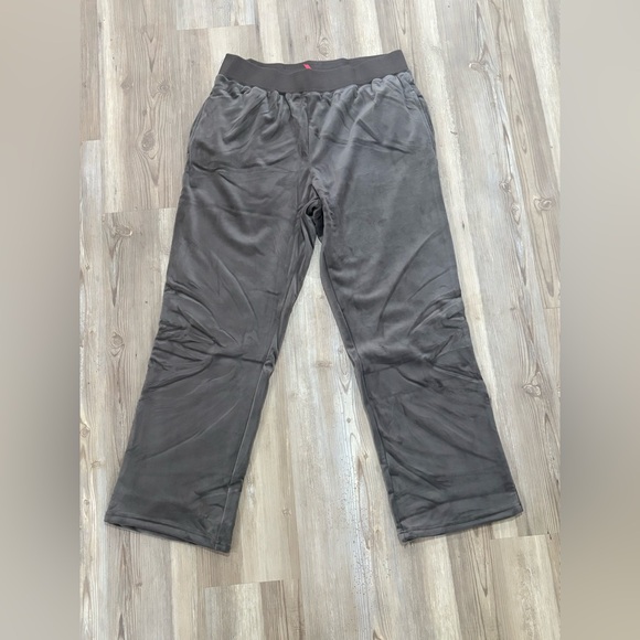 Ruby Ribbon Pants - Ruby Ribbon Velour Sweatpants in Mink NWT